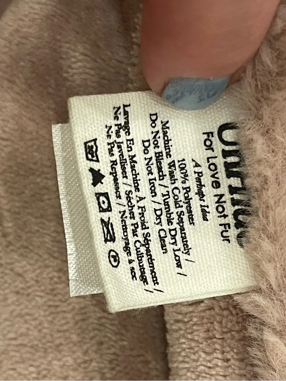 UnHide Plush Throw Blanket in Dusty Blush